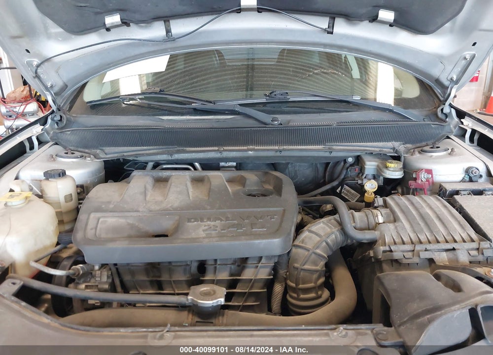 2010 CHRYSLER SEBRING LIMITED VIN: 1C3CC5FB5AN141035