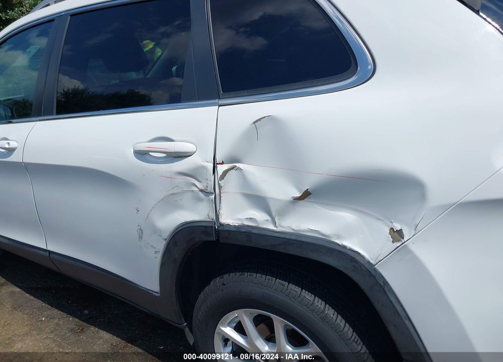 2016 JEEP CHEROKEE LATITUDE VIN: 1C4PJLCB1GW212651