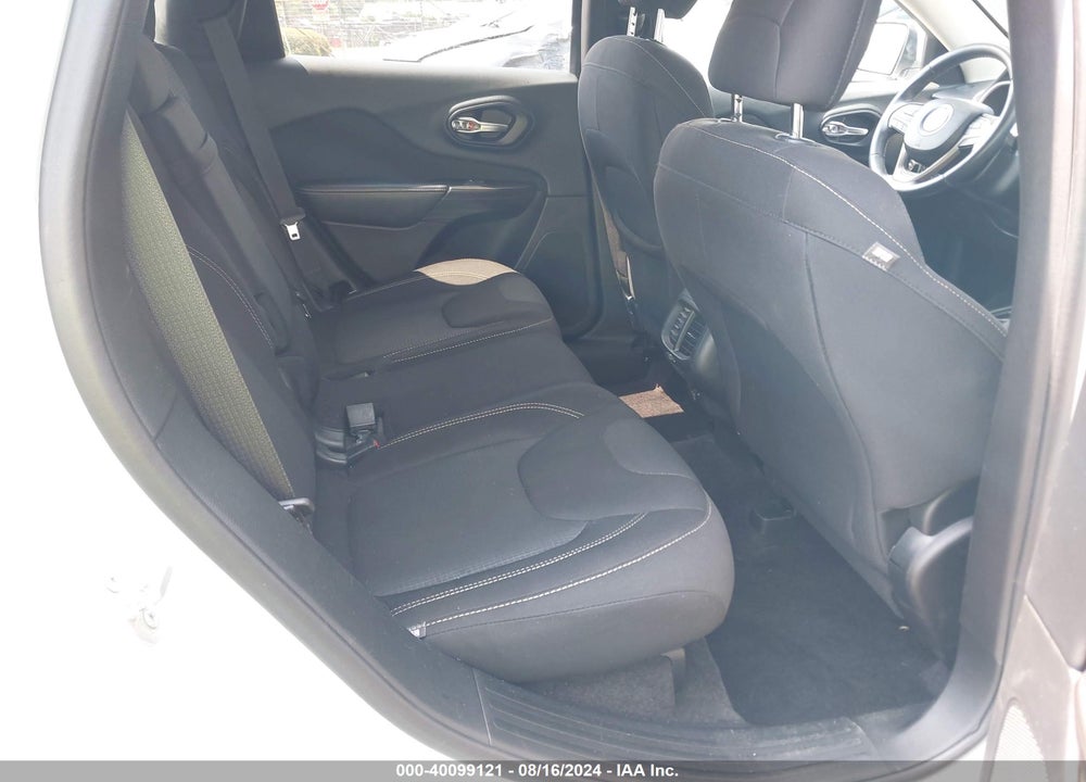 2016 JEEP CHEROKEE LATITUDE VIN: 1C4PJLCB1GW212651