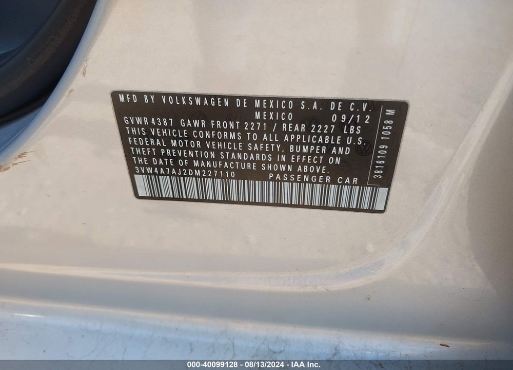 2013 VOLKSWAGEN JETTA GLI AUTOBAHN VIN: 3VW4A7AJ2DM227110