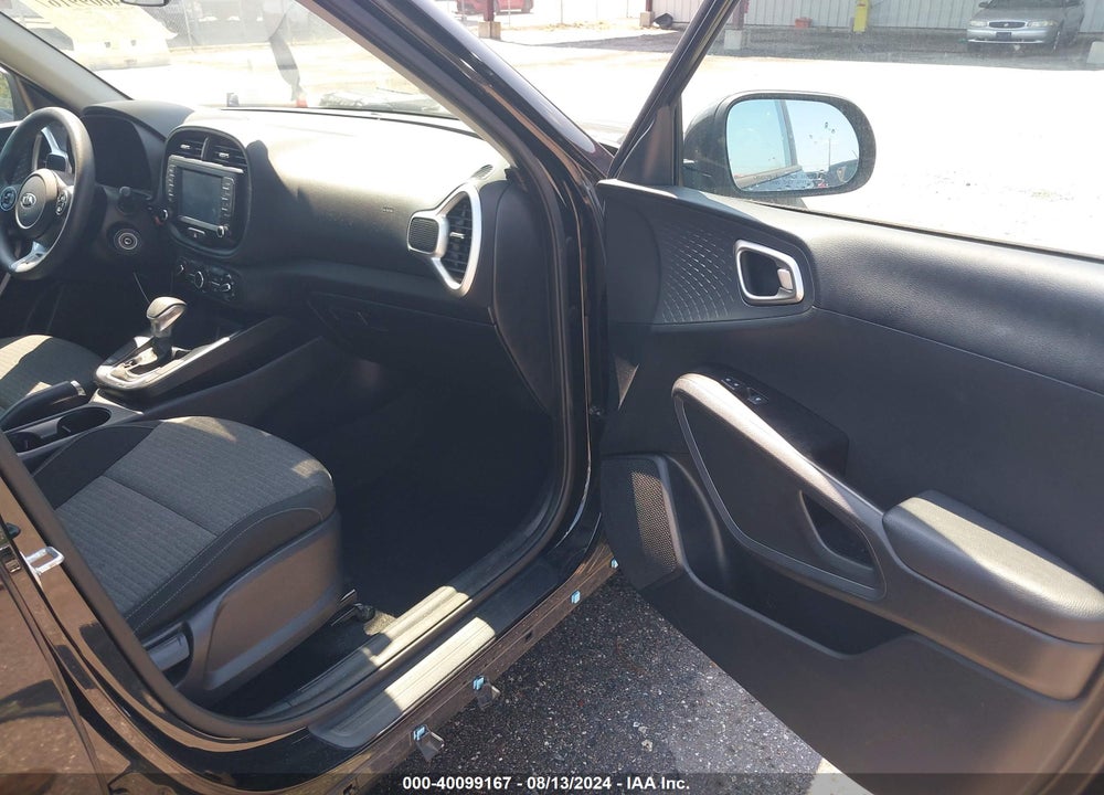 2020 KIA SOUL !/+/S VIN: KNDJ23AU7L7718044