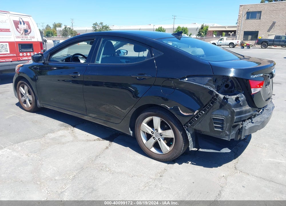 2013 HYUNDAI ELANTRA VIN: KMHDH4AE8DU668294