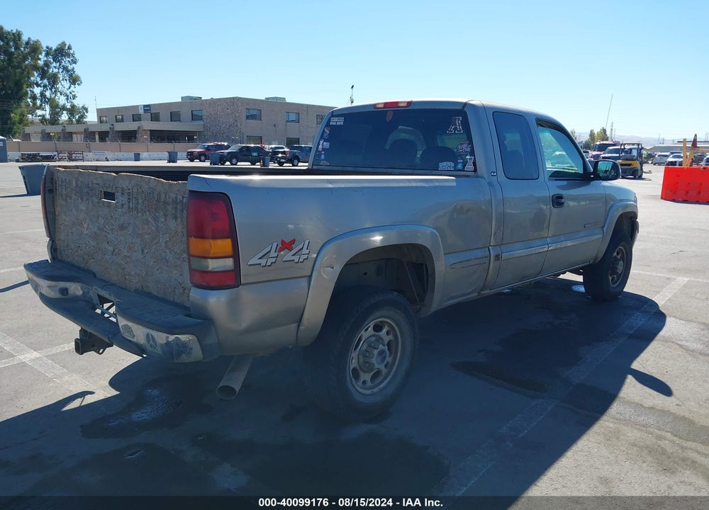 2002 GMC SIERRA 2500HD SLE VIN: 1GTHK29U12E304359
