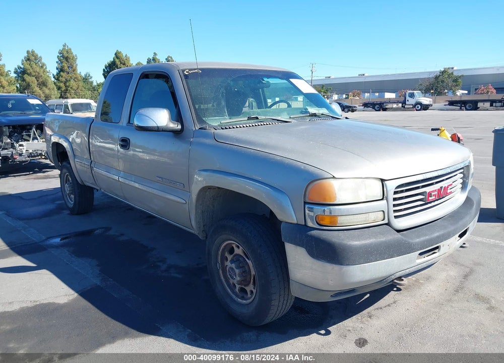 2002 GMC SIERRA 2500HD SLE VIN: 1GTHK29U12E304359
