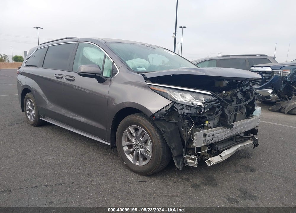2023 TOYOTA SIENNA LE VIN: 5TDKRKECXPS142716