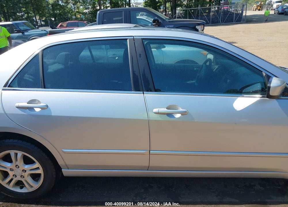 2007 HONDA ACCORD VIN: 1HGCM563X7A199032