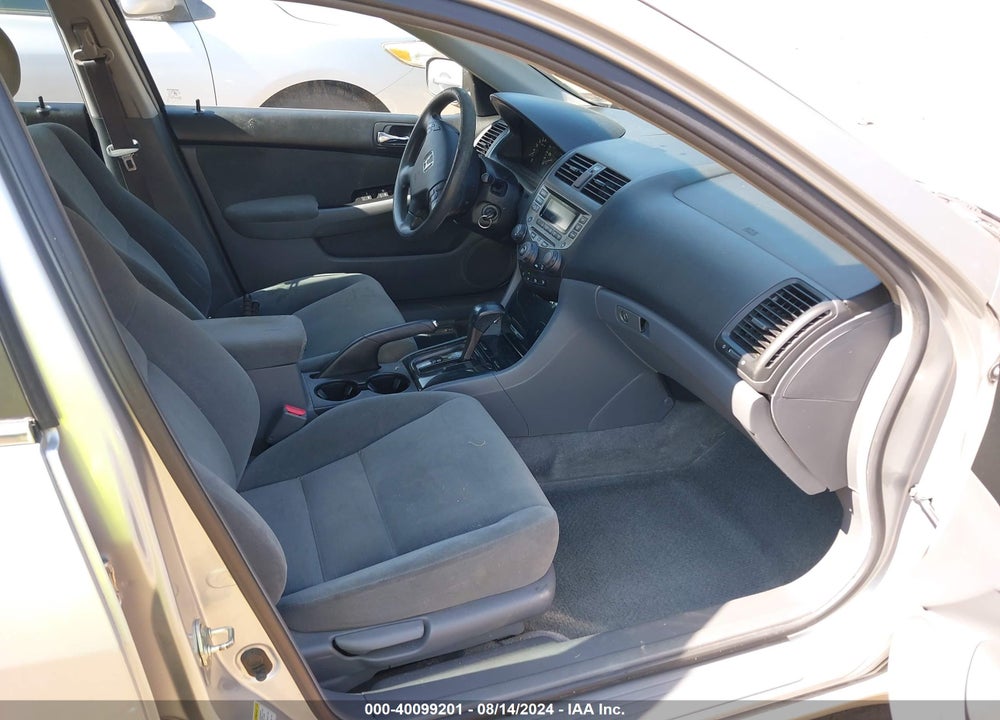 2007 HONDA ACCORD VIN: 1HGCM563X7A199032