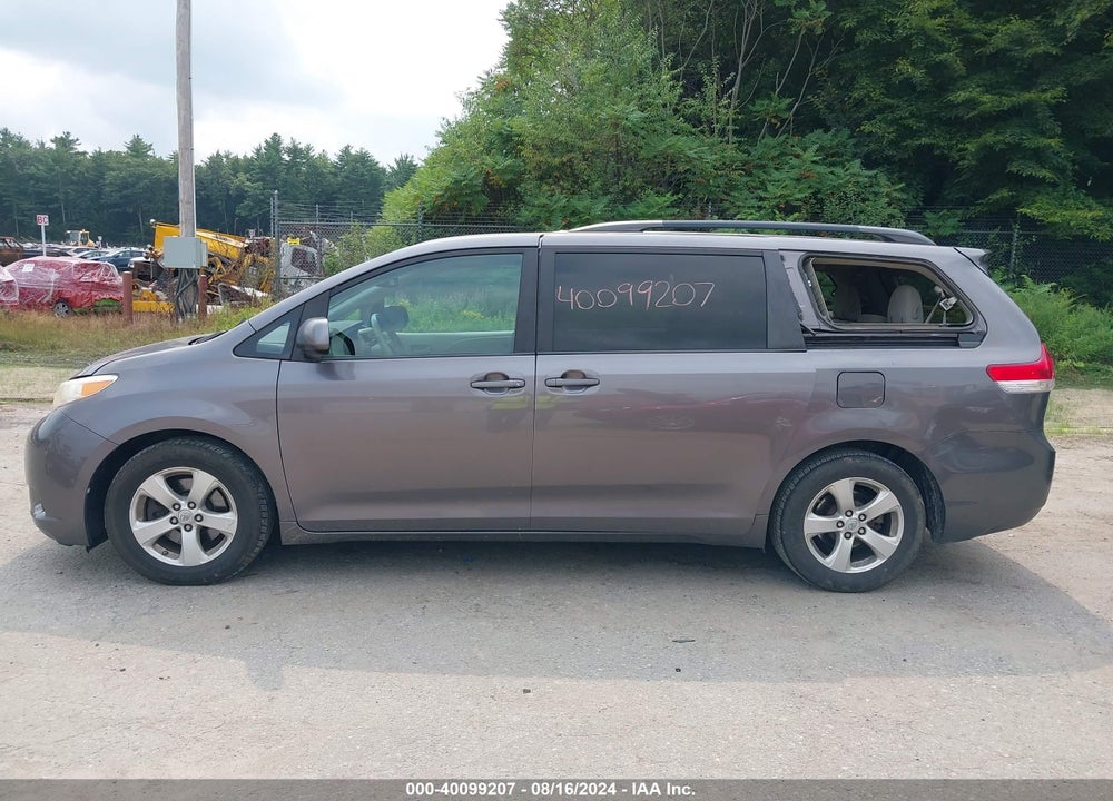 2011 TOYOTA SIENNA LE V6 VIN: 5TDKK3DC1BS009539