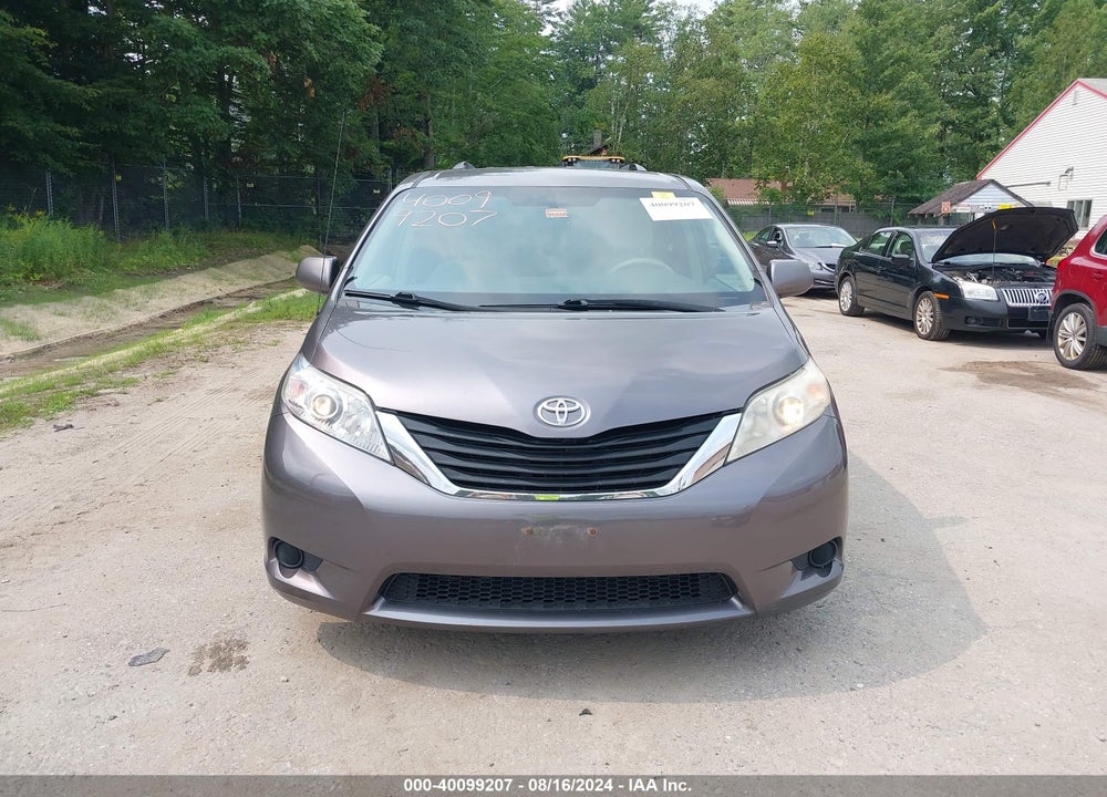 2011 TOYOTA SIENNA LE V6 VIN: 5TDKK3DC1BS009539