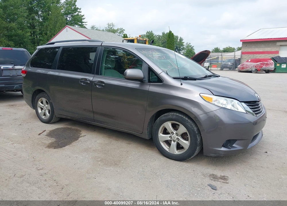 2011 TOYOTA SIENNA LE V6 VIN: 5TDKK3DC1BS009539