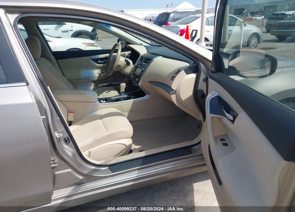 2014 NISSAN ALTIMA 2.5 SV VIN: 1N4AL3AP1EN257371