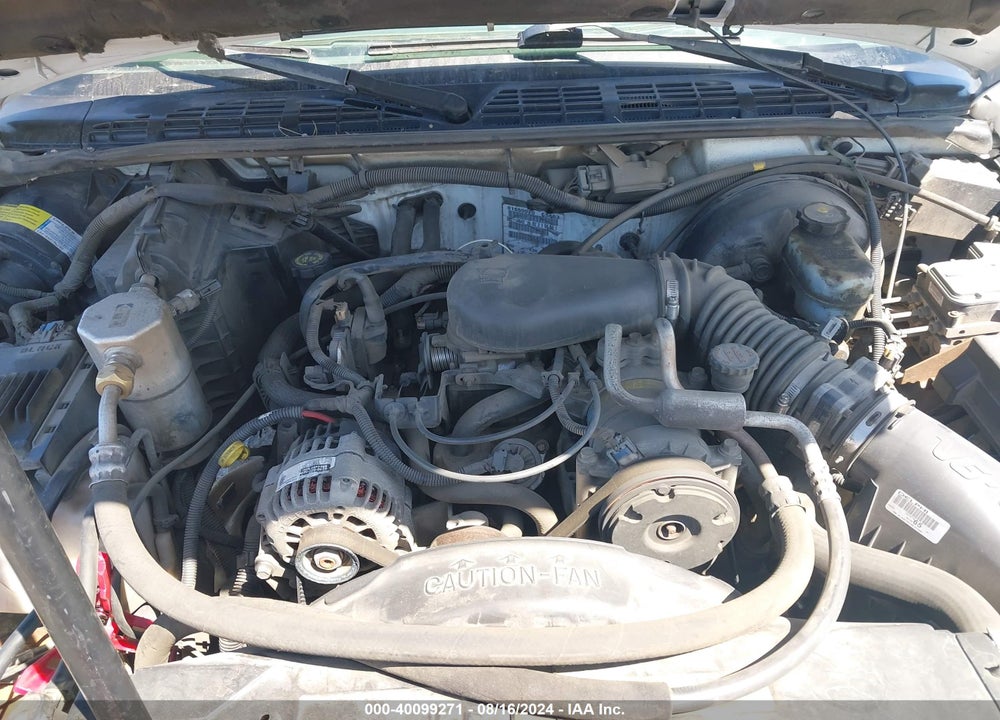 2000 CHEVROLET S-10 LS VIN: 1GCCS19W6Y8209180