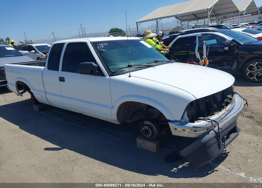 2000 CHEVROLET S-10 LS VIN: 1GCCS19W6Y8209180