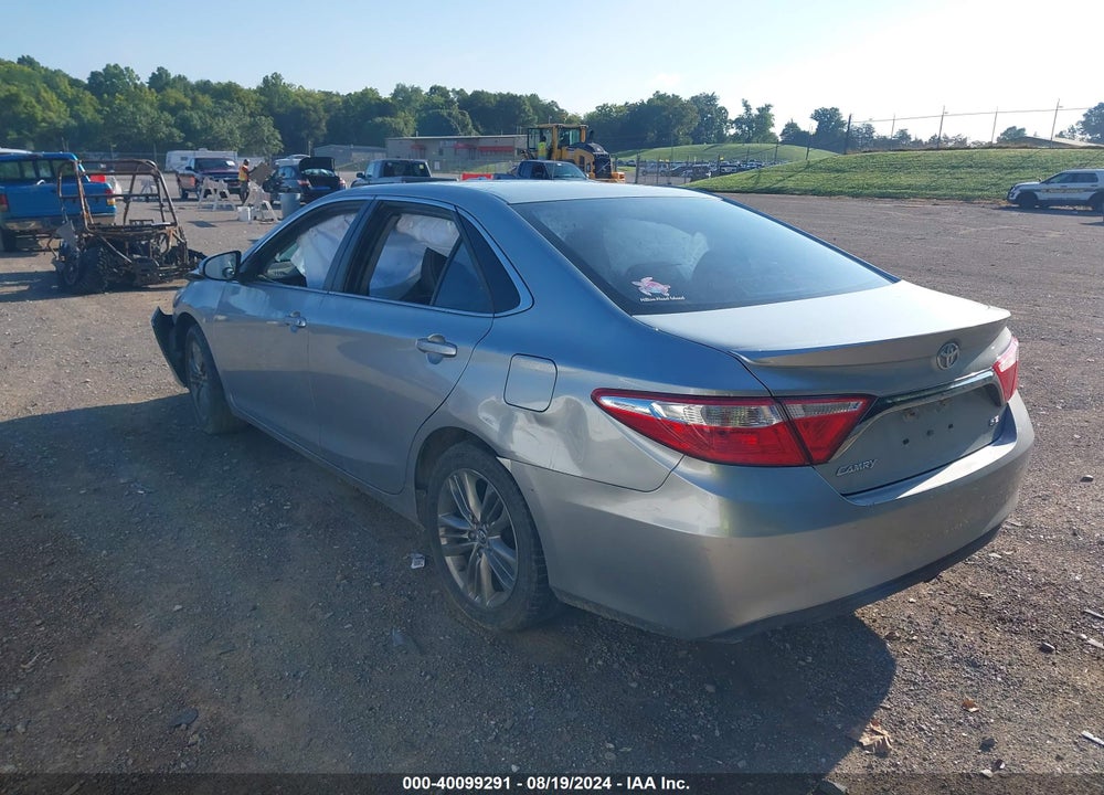 2015 TOYOTA CAMRY SE VIN: 4T1BF1FK8FU025084