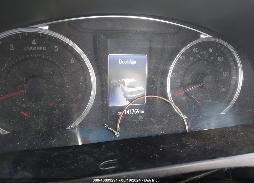 2015 TOYOTA CAMRY SE VIN: 4T1BF1FK8FU025084