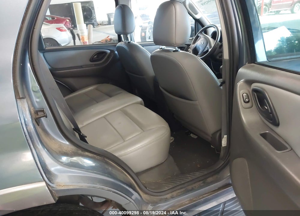 2005 FORD ESCAPE XLT VIN: 1FMYU031X5KB17443