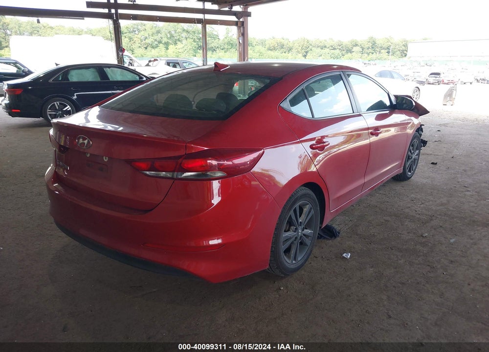 2018 HYUNDAI ELANTRA SEL VIN: 5NPD84LF4JH247513