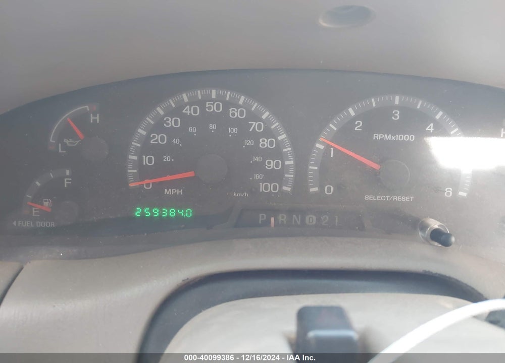 2003 FORD F-150 LARIAT/XLT VIN: 1FTRW08L03KC13446