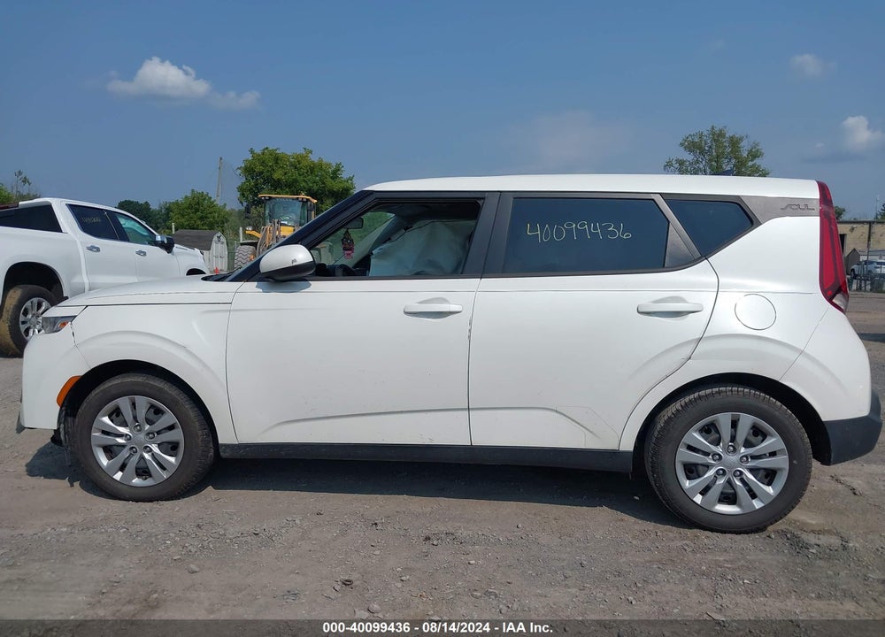 2020 KIA SOUL LX VIN: KNDJ23AU8L7717520