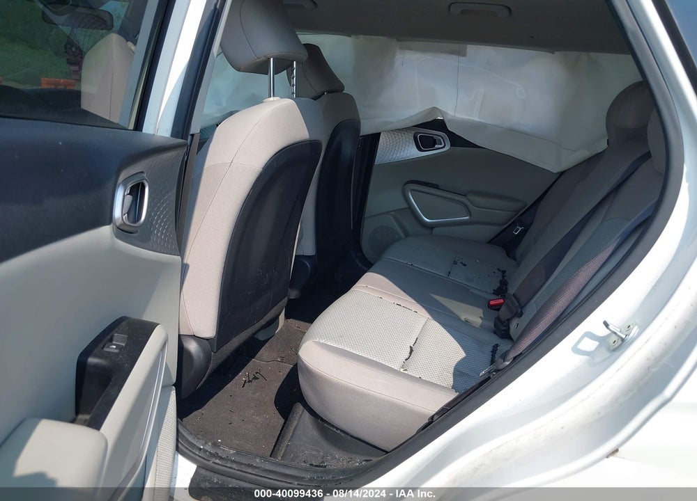 2020 KIA SOUL LX VIN: KNDJ23AU8L7717520