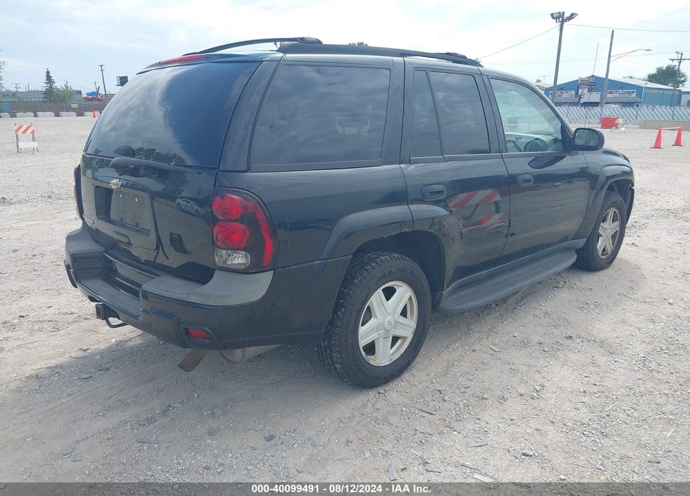 2007 CHEVROLET TRAILBLAZER LS VIN: 1GNDT13S372211002
