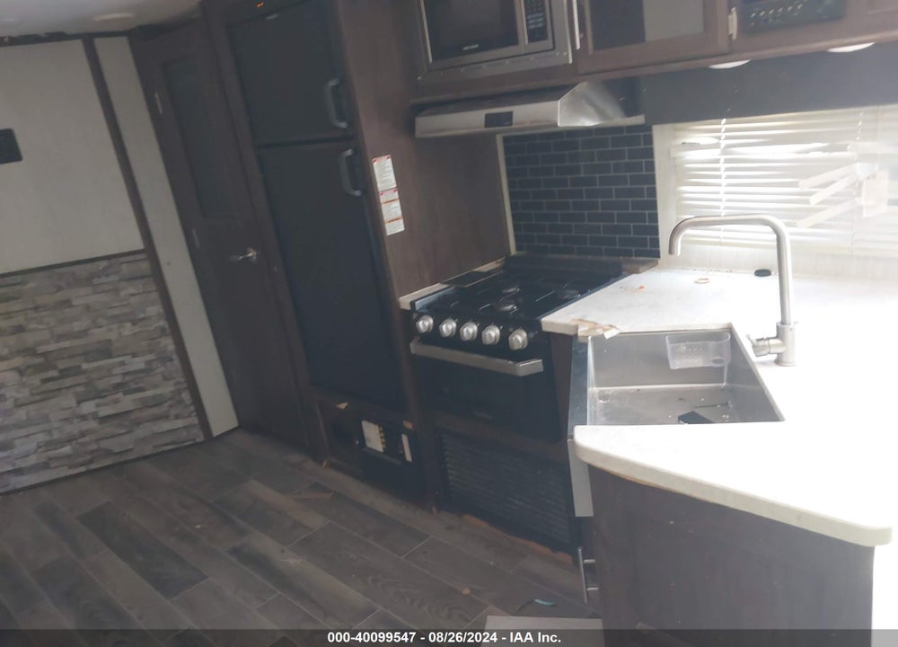 2019 FOREST RIVER TRAVEL TRLR VIN: 5ZT2CKUB6K2301739