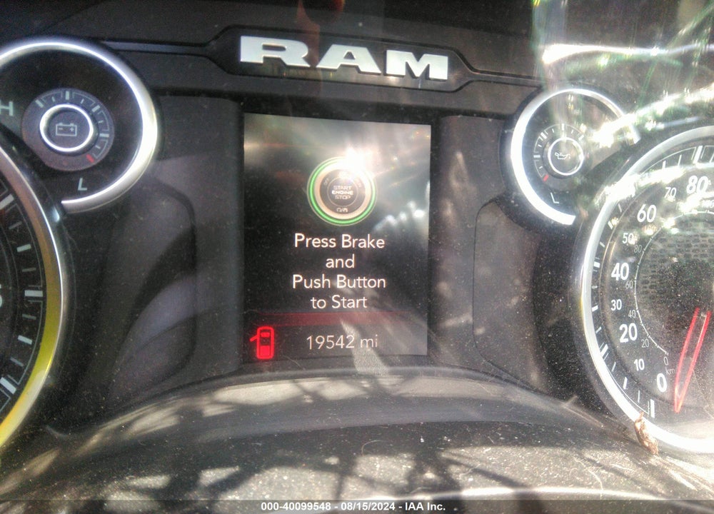 2022 RAM 1500 BIG HORN QUAD CAB 4X2 6'4 BOX VIN: 1C6RREBT9NN152426