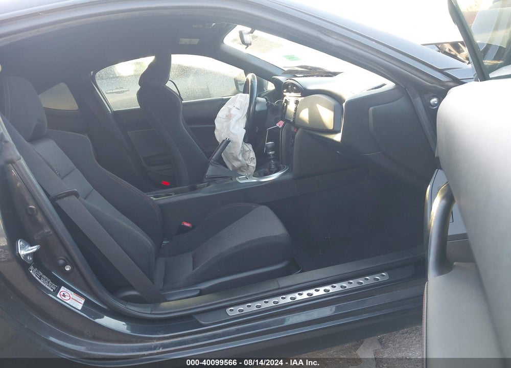 2019 SUBARU BRZ PREMIUM VIN: JF1ZCAB18K9601204