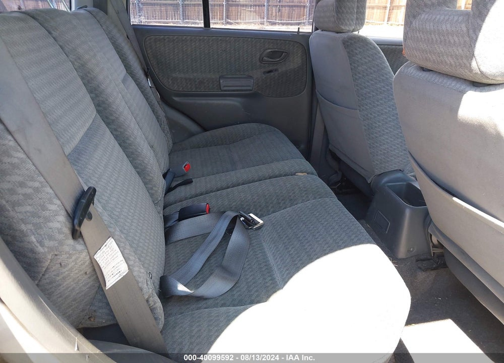2003 SUZUKI VITARA VIN: 2S3TD52V936105141
