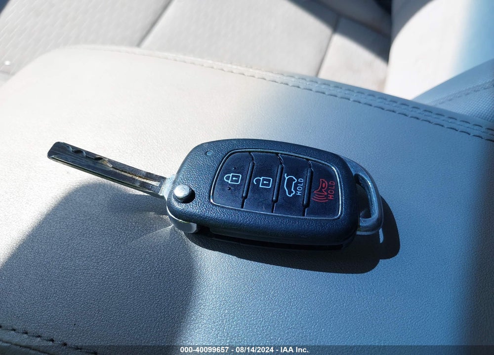 2019 HYUNDAI TUCSON SE VIN: KM8J2CA46KU951988