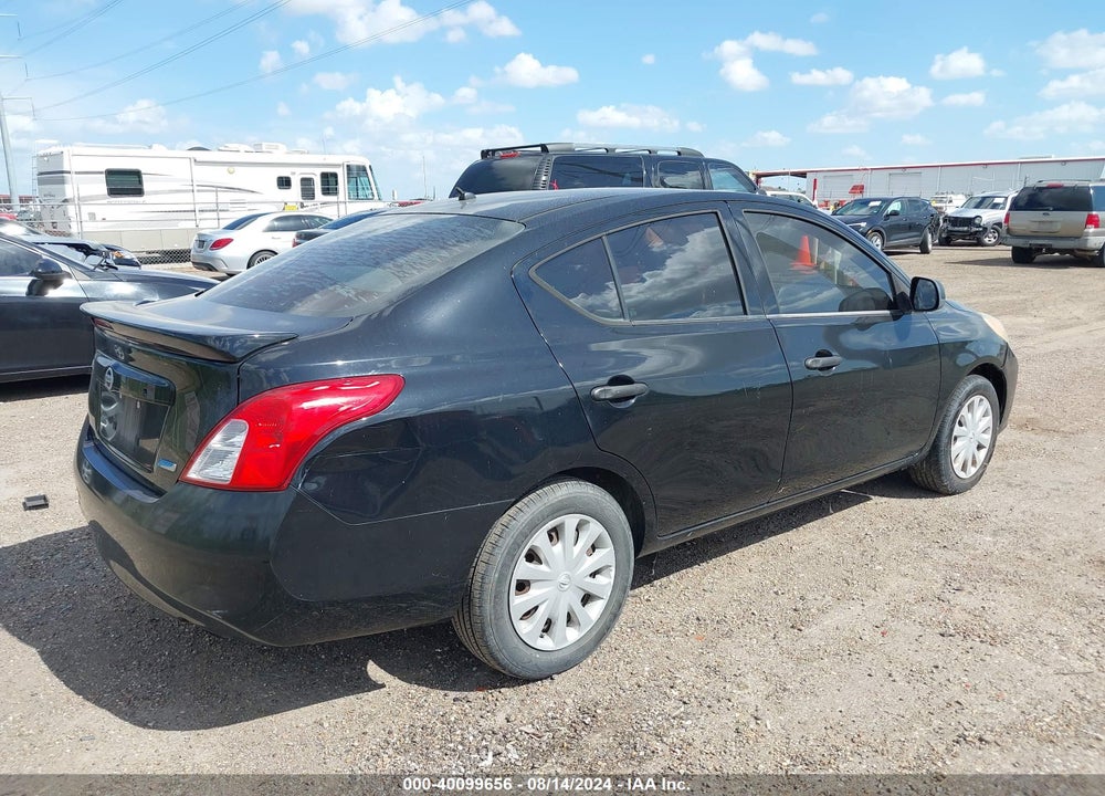 2013 NISSAN VERSA 1.6 S+ VIN: 3N1CN7AP6DL869829