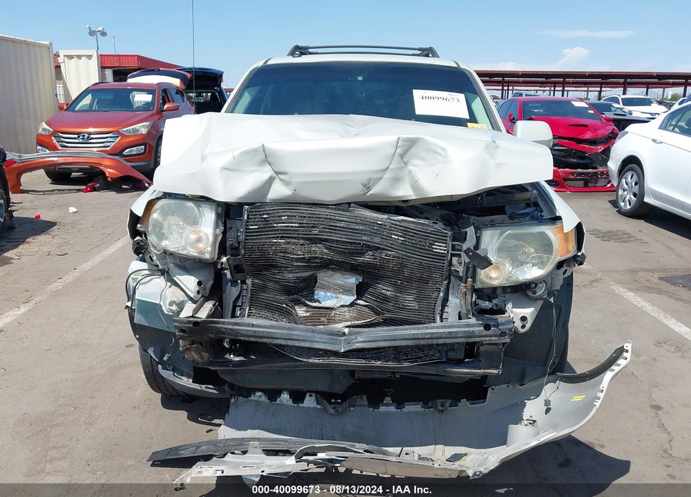 2008 FORD ESCAPE VIN: 1FMCU94138KC15036