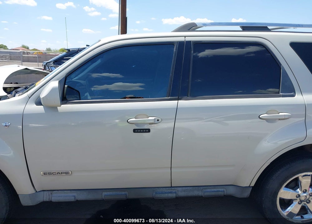 2008 FORD ESCAPE VIN: 1FMCU94138KC15036