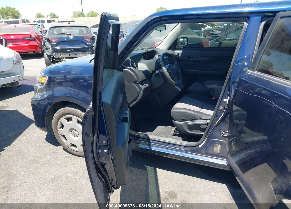 2013 SCION XB VIN: JTLZE4FE8DJ042732