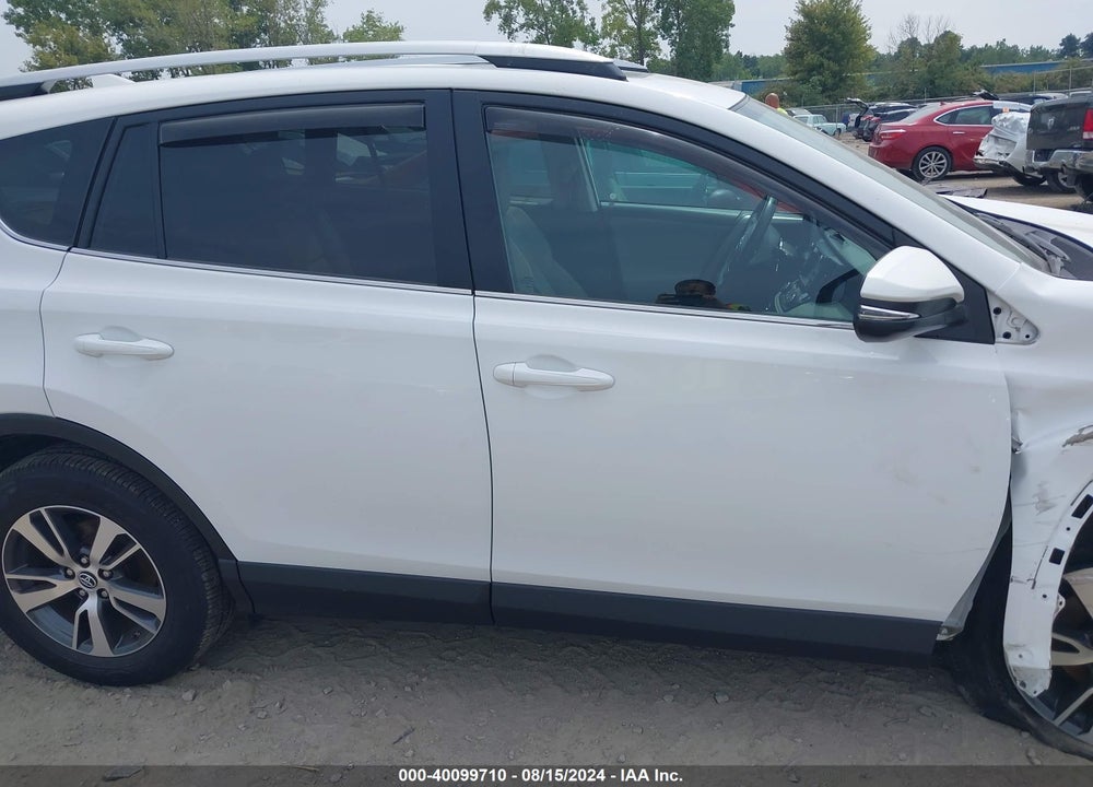 2016 TOYOTA RAV4 XLE VIN: 2T3RFREV0GW499984