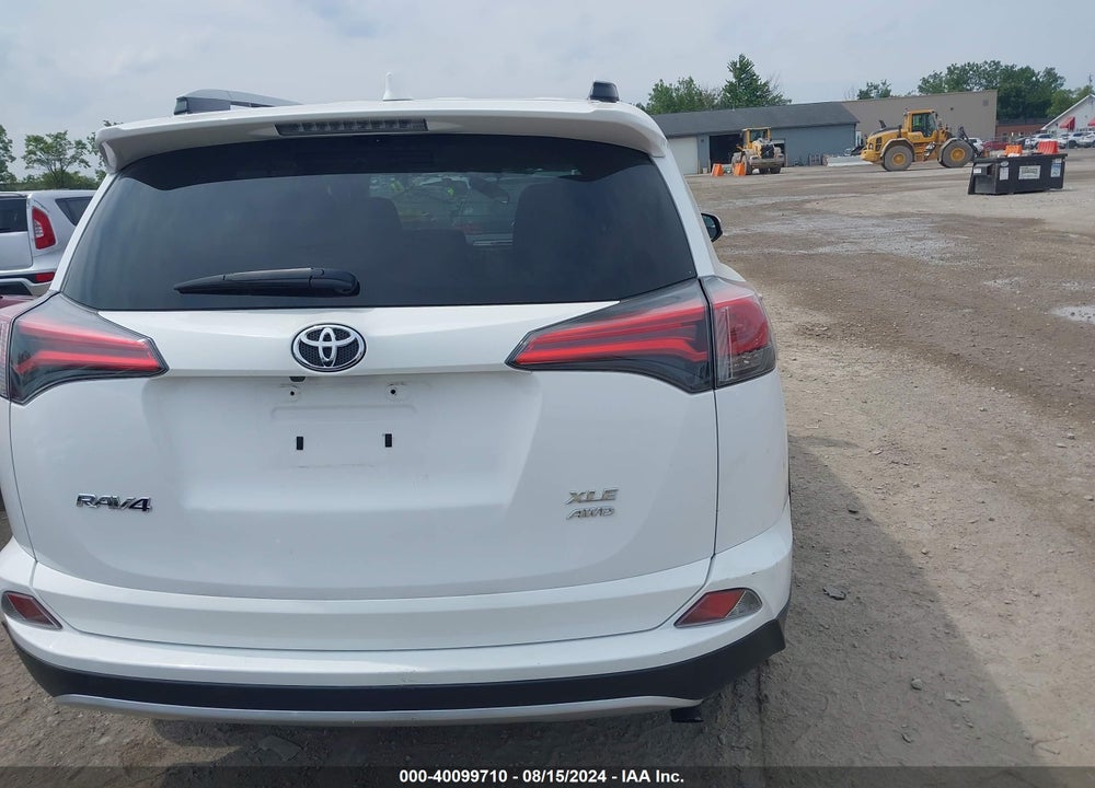 2016 TOYOTA RAV4 XLE VIN: 2T3RFREV0GW499984