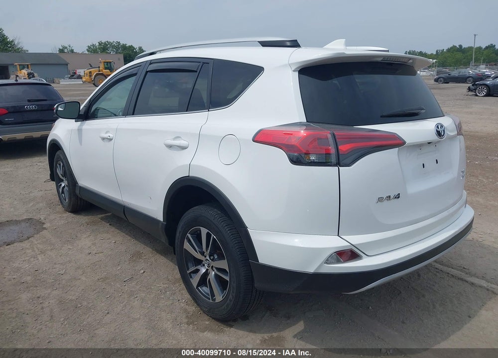 2016 TOYOTA RAV4 XLE VIN: 2T3RFREV0GW499984