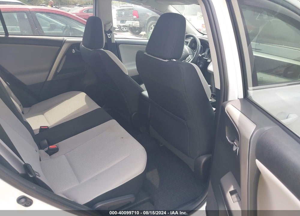 2016 TOYOTA RAV4 XLE VIN: 2T3RFREV0GW499984