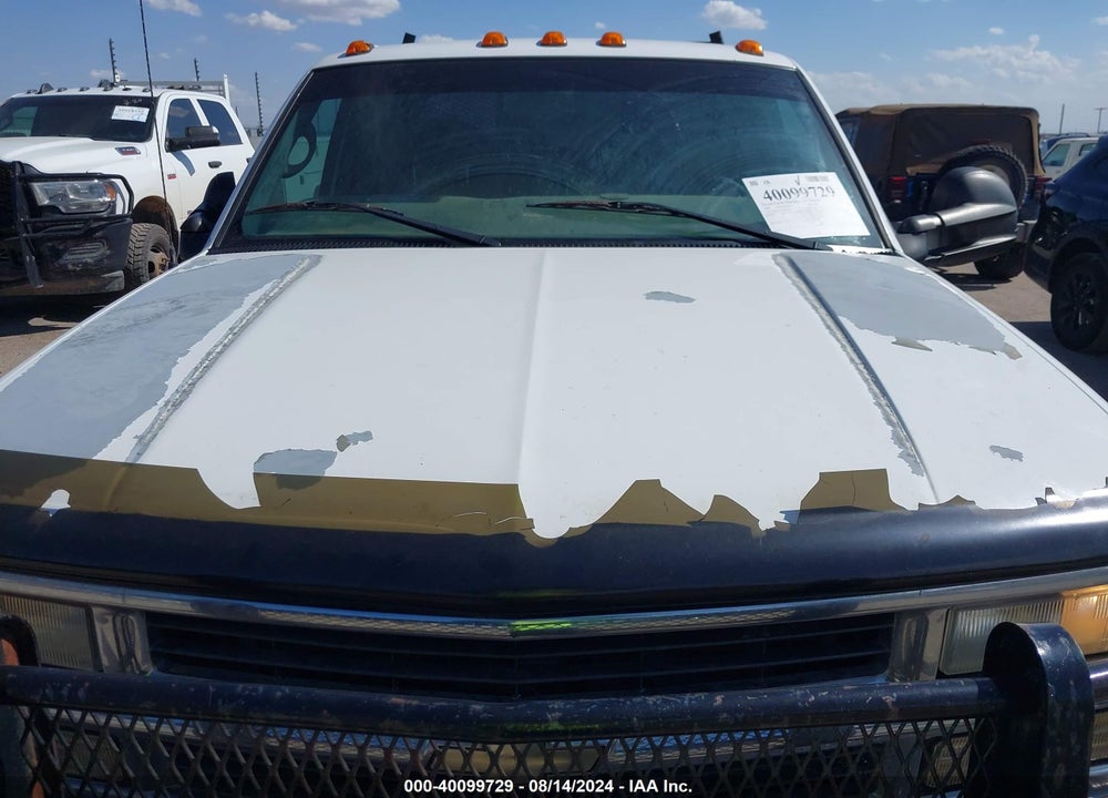 2000 CHEVROLET C3500 CHASSIS VIN: 1GBHC33J5YF442723