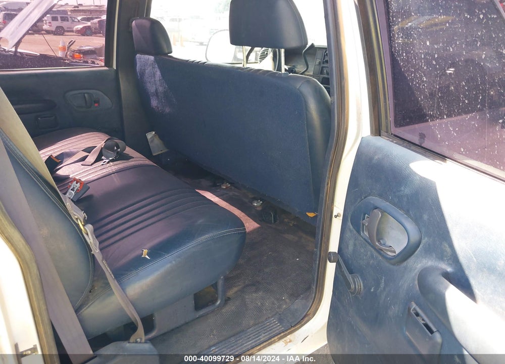 2000 CHEVROLET C3500 CHASSIS VIN: 1GBHC33J5YF442723