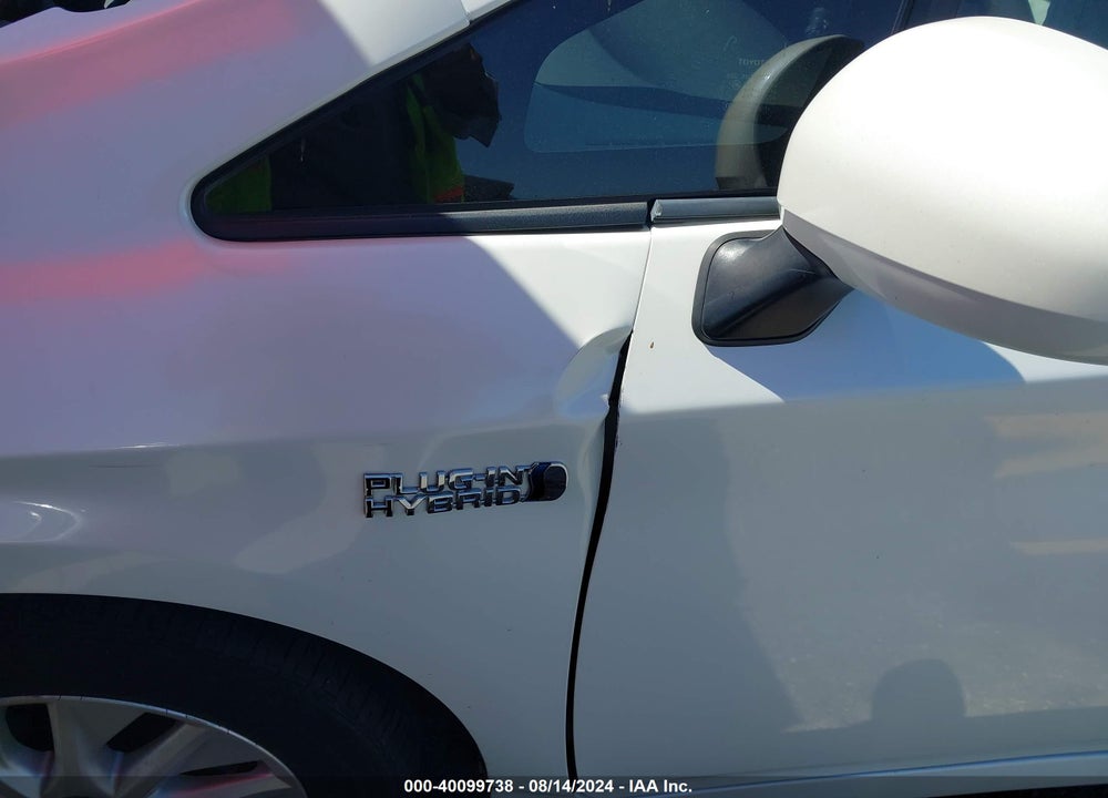 2015 TOYOTA PRIUS PLUG-IN VIN: JTDKN3DPXF3075363