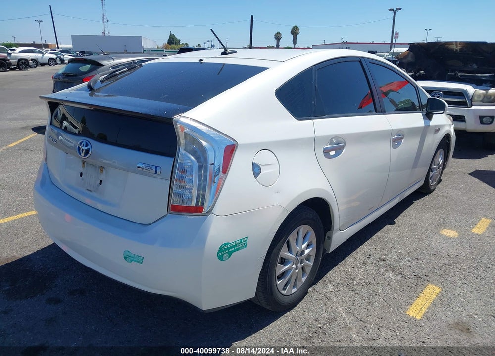 2015 TOYOTA PRIUS PLUG-IN VIN: JTDKN3DPXF3075363