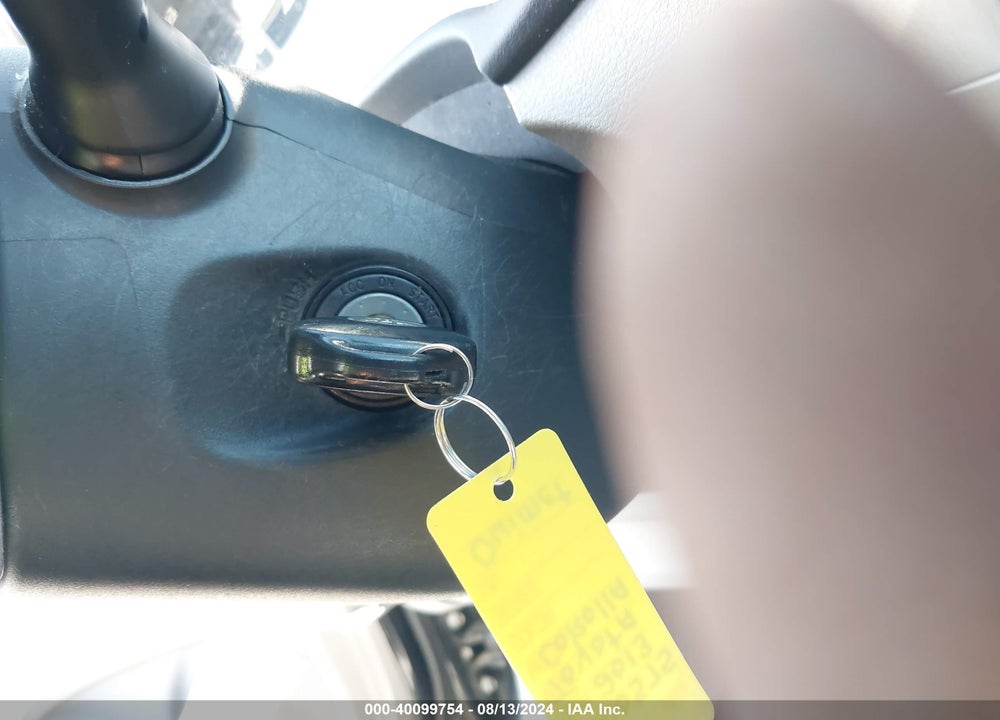 2013 TOYOTA COROLLA LE VIN: 2T1BU4EE9DC104006
