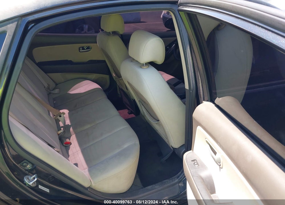2008 HYUNDAI ELANTRA GLS/SE VIN: KMHDU46D38U467971