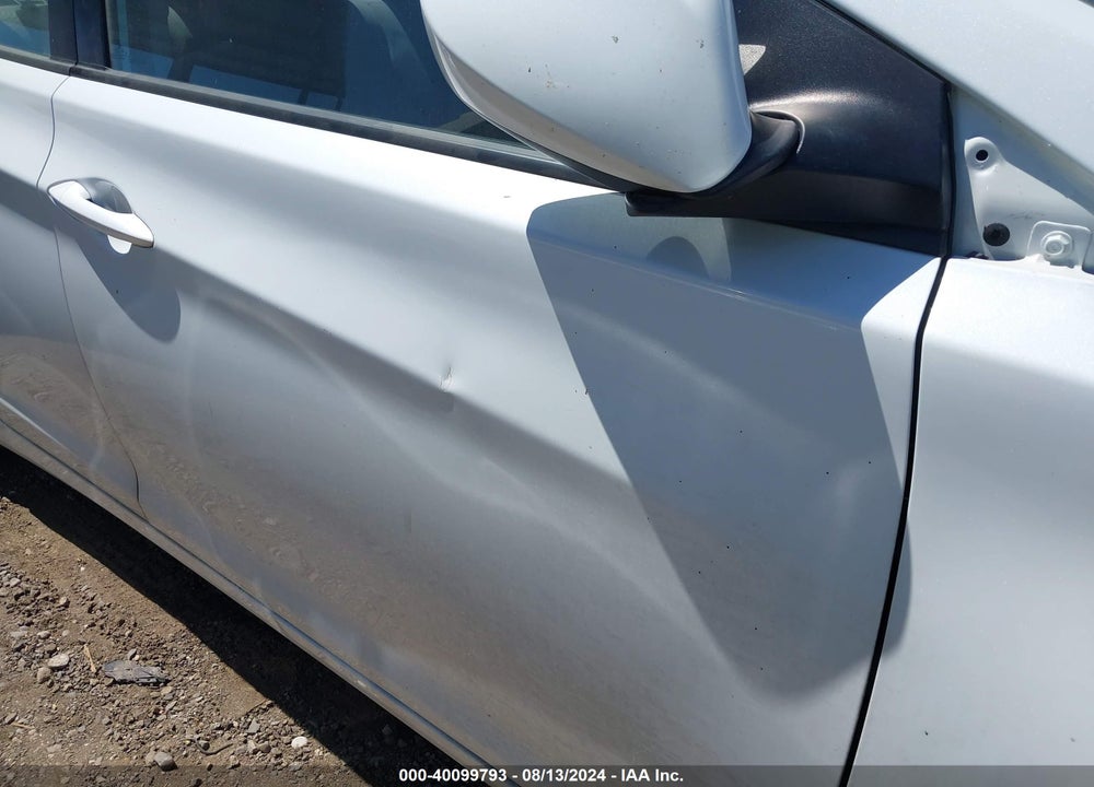 2016 HYUNDAI ELANTRA SE VIN: 5NPDH4AE9GH717070
