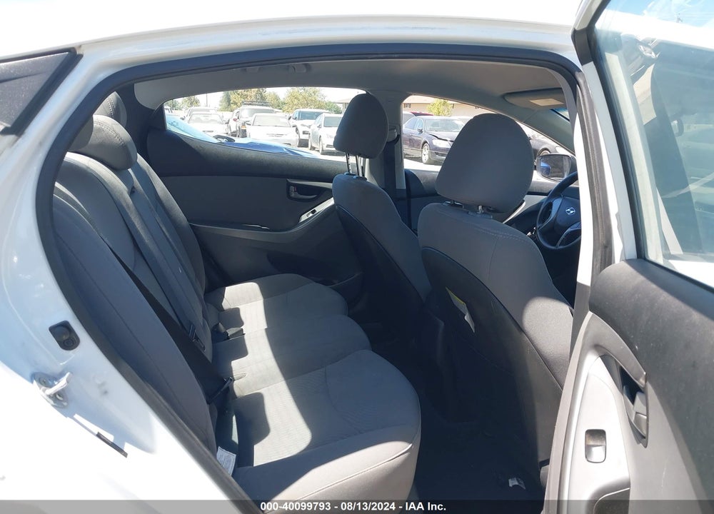 2016 HYUNDAI ELANTRA SE VIN: 5NPDH4AE9GH717070