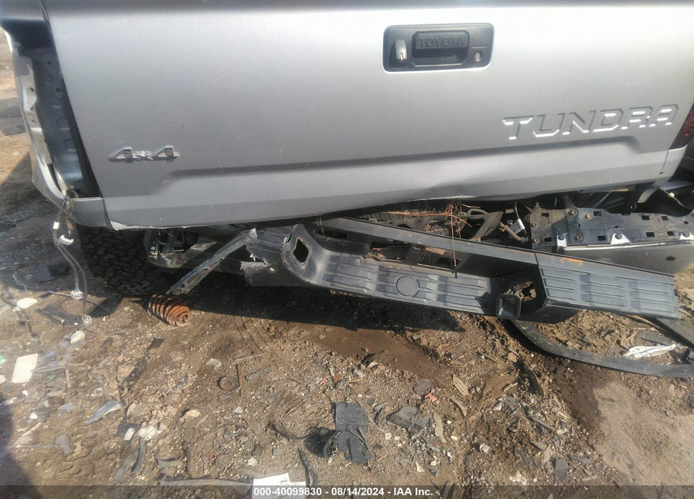 2016 TOYOTA TUNDRA PLATINUM 5.7L V8 VIN: 5TFAW5F17GX576749