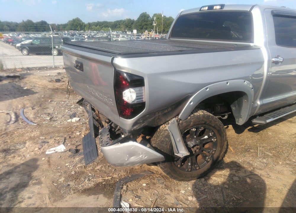 2016 TOYOTA TUNDRA PLATINUM 5.7L V8 VIN: 5TFAW5F17GX576749