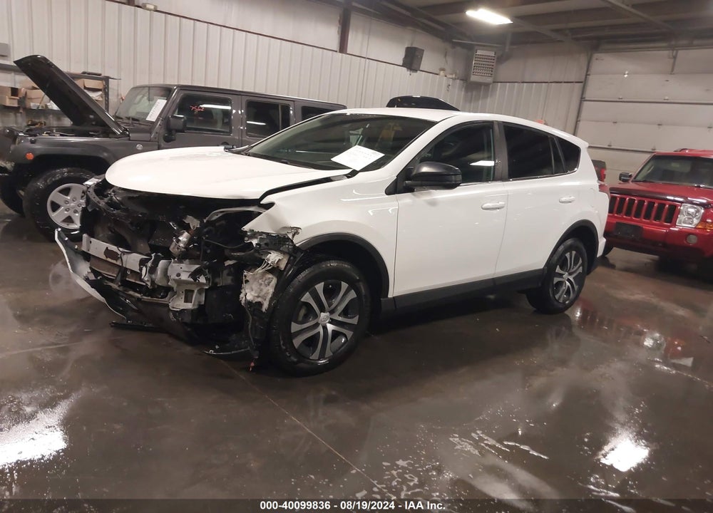 2018 TOYOTA RAV4 LE VIN: 2T3BFREV3JW853988