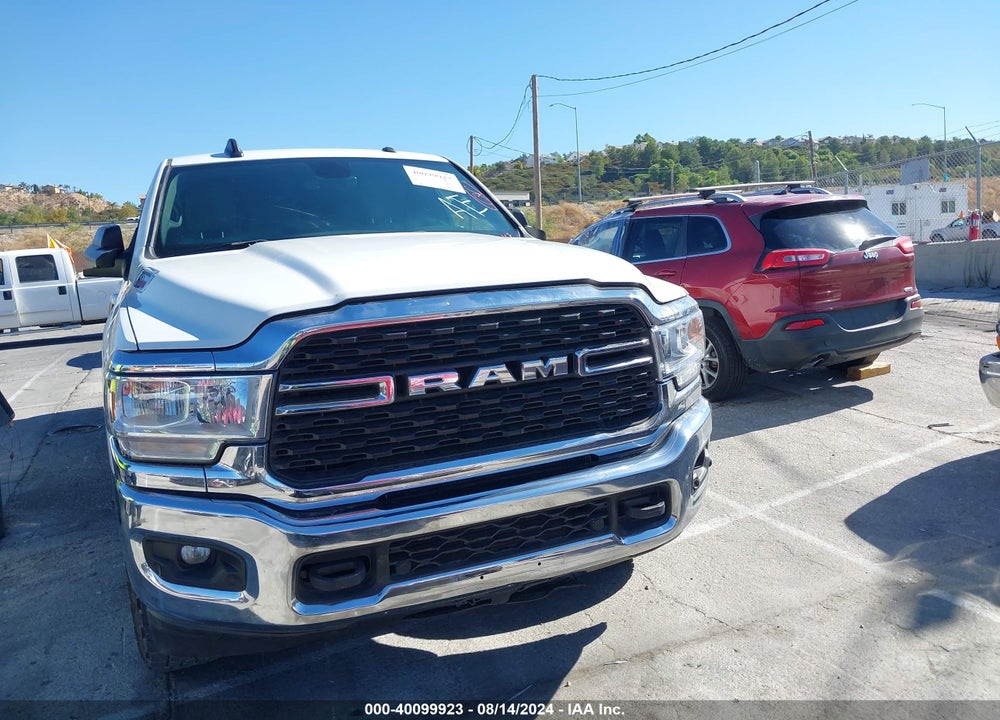 2022 RAM 2500 LONE STAR  4X4 8' BOX VIN: 3C6UR5JLXNG273552